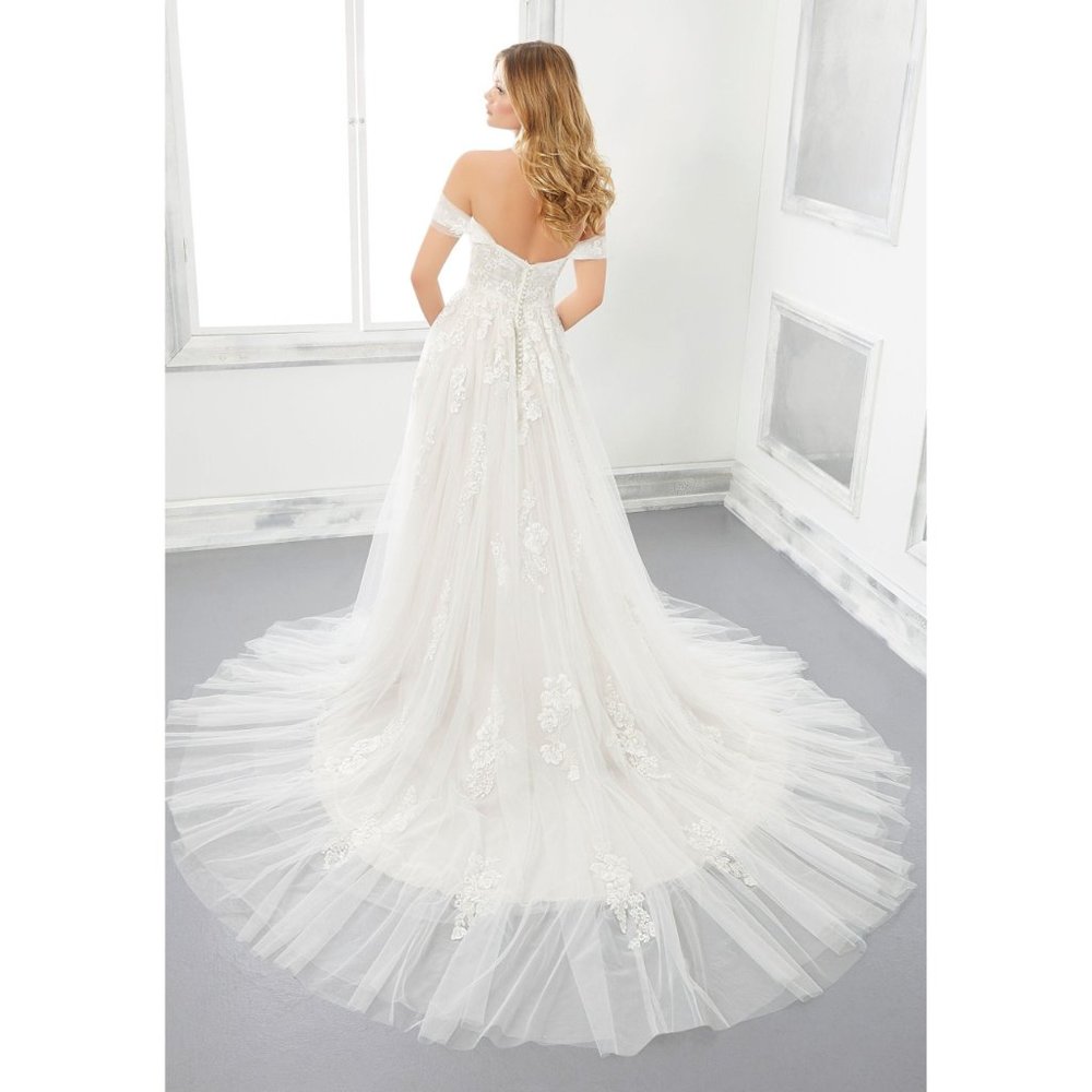 Morilee Beverly 2304 Sample Gown Size 14 - Picture 3 of 5